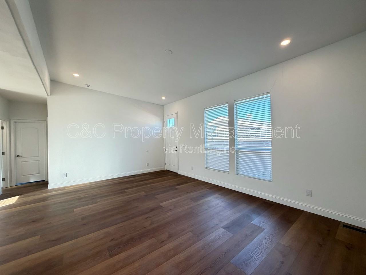 759 W Chase Ave - Photo 6 of 11