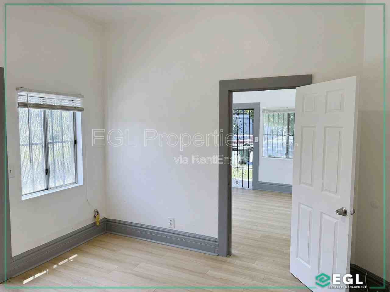 9436 Firth Blvd - Photo 3 of 10