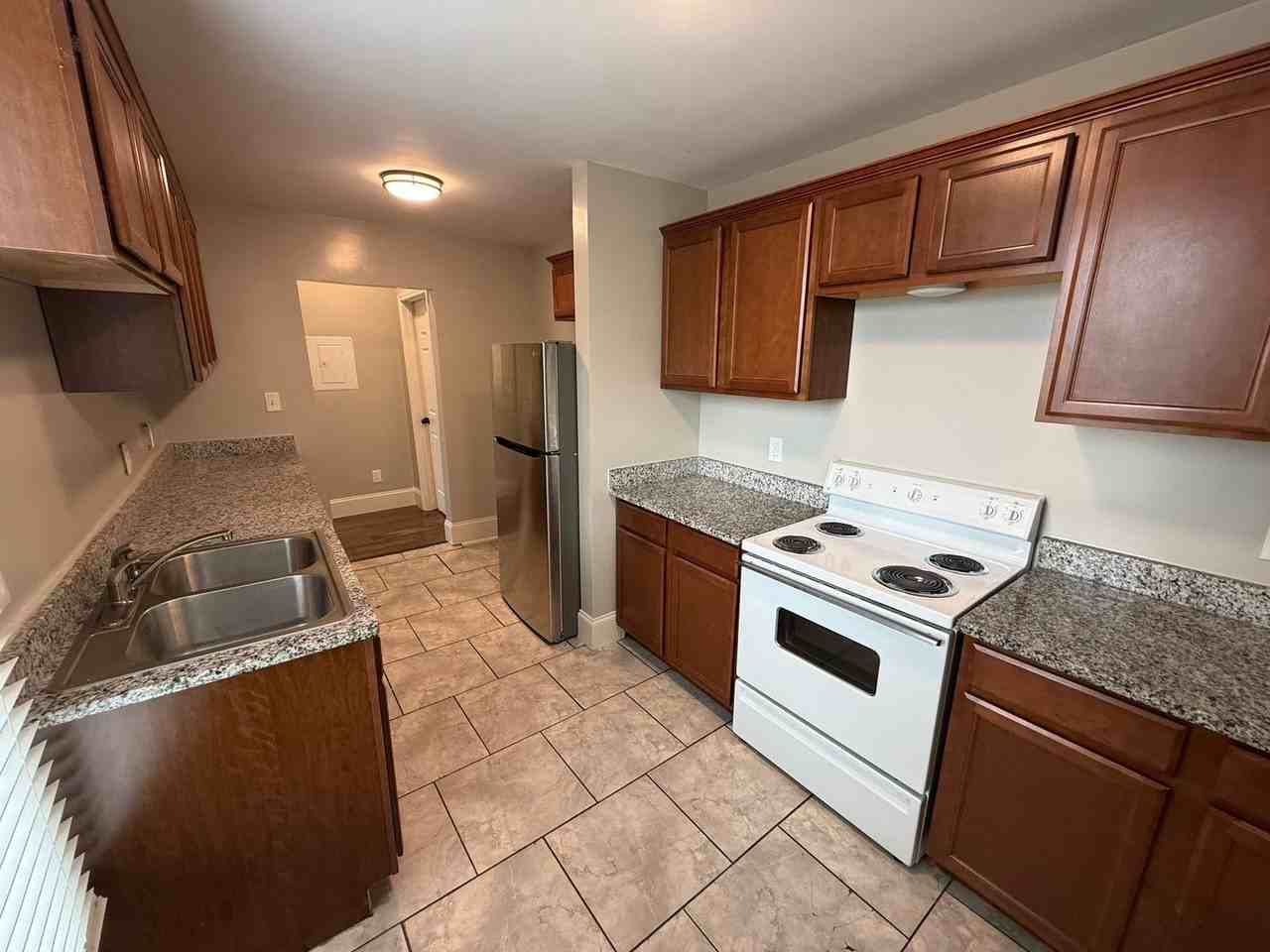 708 Morgan St #1 - Photo 5 of 29