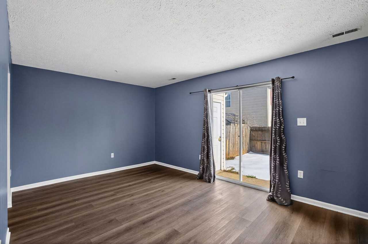 45249 Woodstown Way - Photo 7 of 15