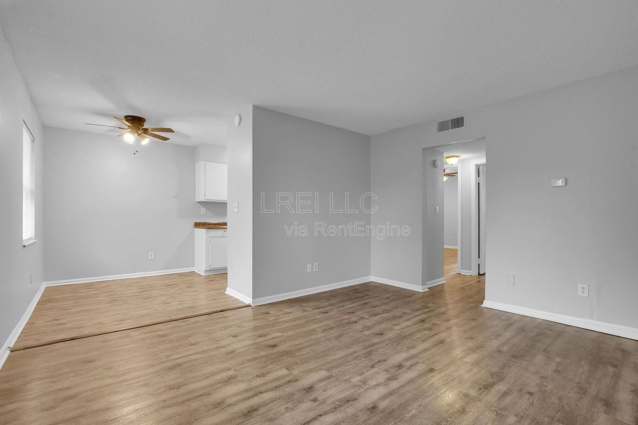 2518 Pennacook Rd #3 - Photo 3 of 9