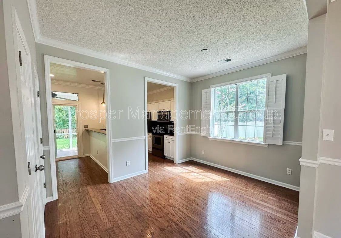 2336 Kennison Ln - Photo 6 of 23