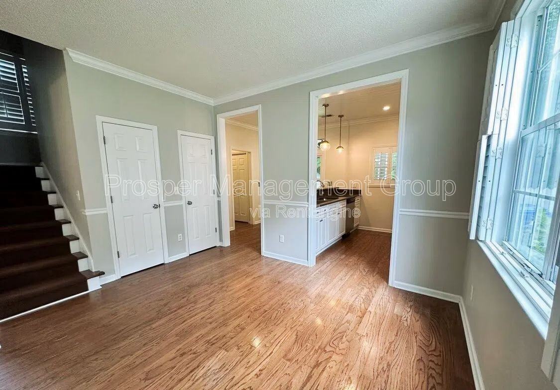 2336 Kennison Ln - Photo 7 of 23