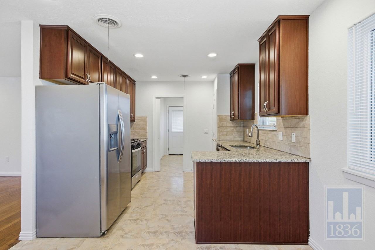 4405 Terrilance Dr - Photo 7 of 50