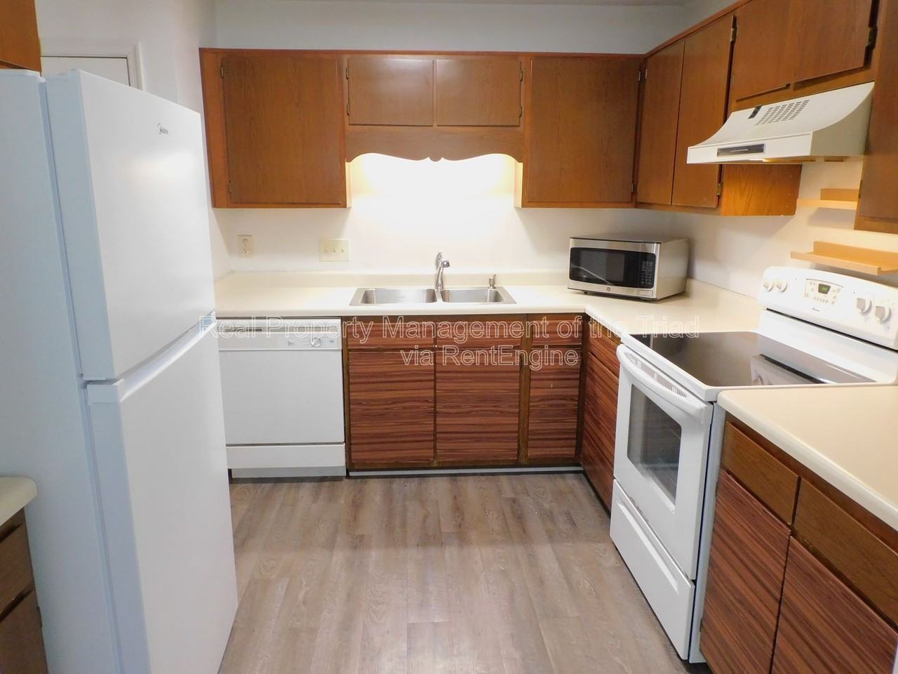 4324 Edith Ln - Photo 6 of 17