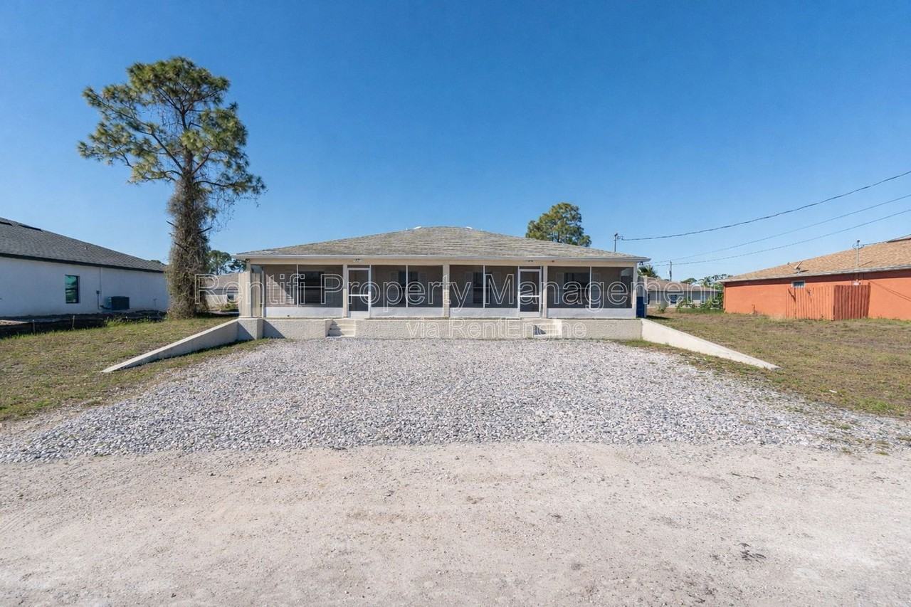 208 Ichabod Ave - Photo 2 of 25