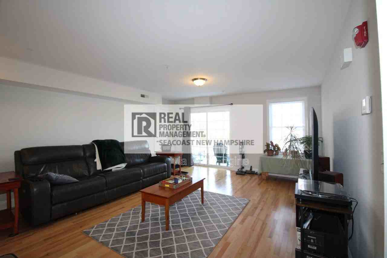 20 Hanson St #4 - Photo 3 of 25