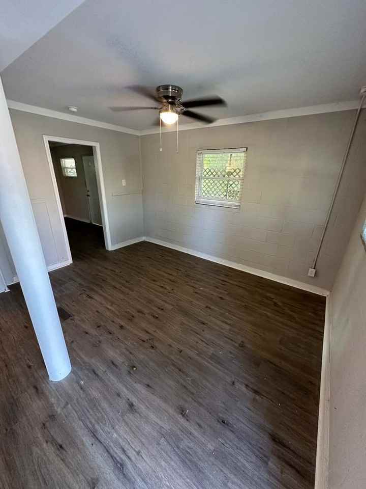 124 Wood St - Photo 2 of 5