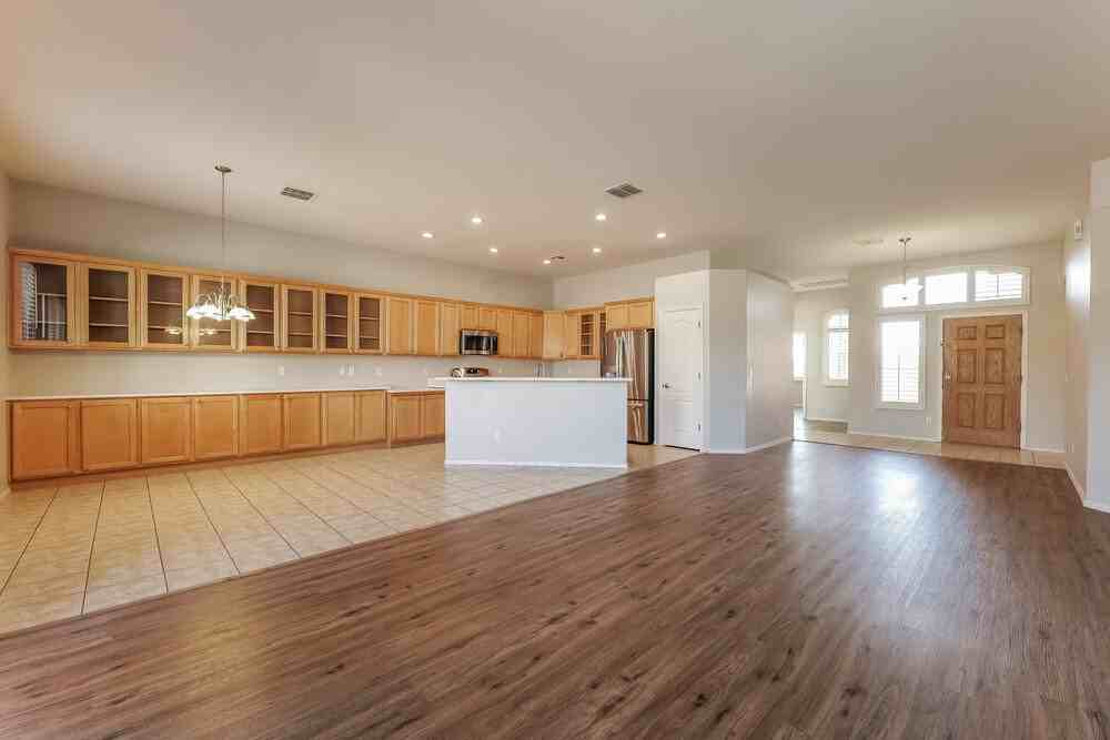 5560 W Crystal Rain Pl - Photo 4 of 16