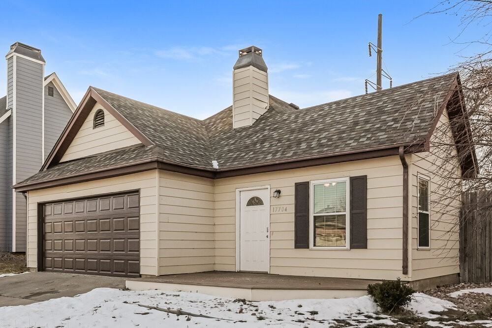 17704 E Bellewood Dr - Photo 4 of 17