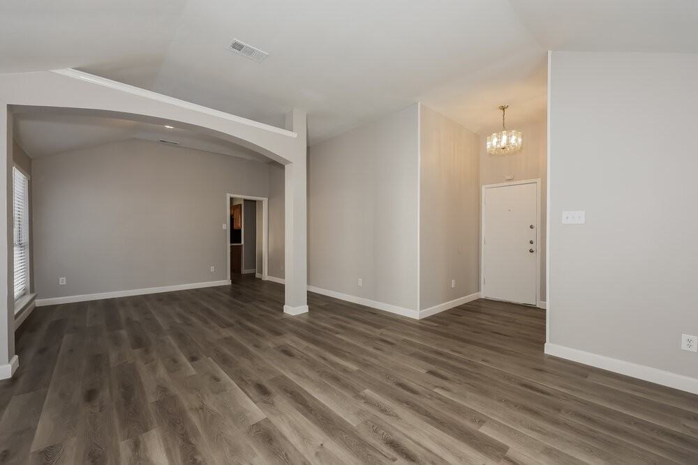 5002 Wordsworth Dr - Photo 6 of 16