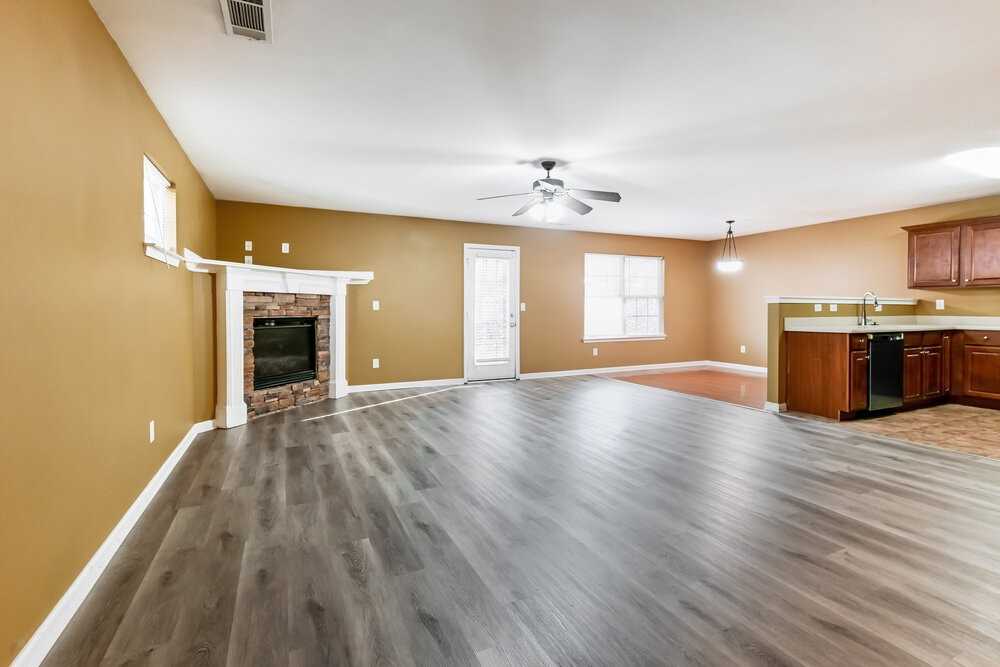 327 Village Chase - Photo 5 of 17