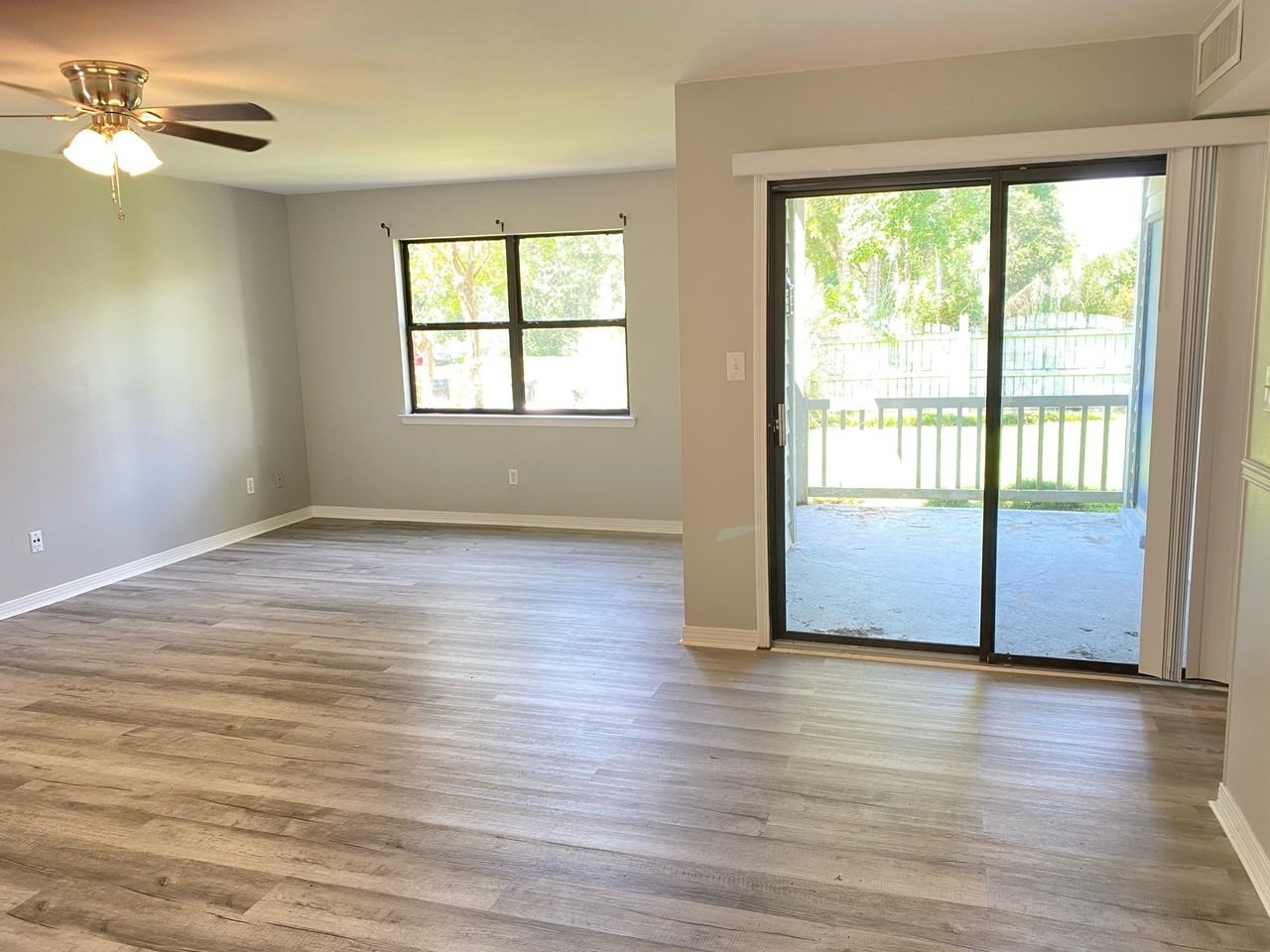 200 Autumn Dr #1A - Photo 2 of 19