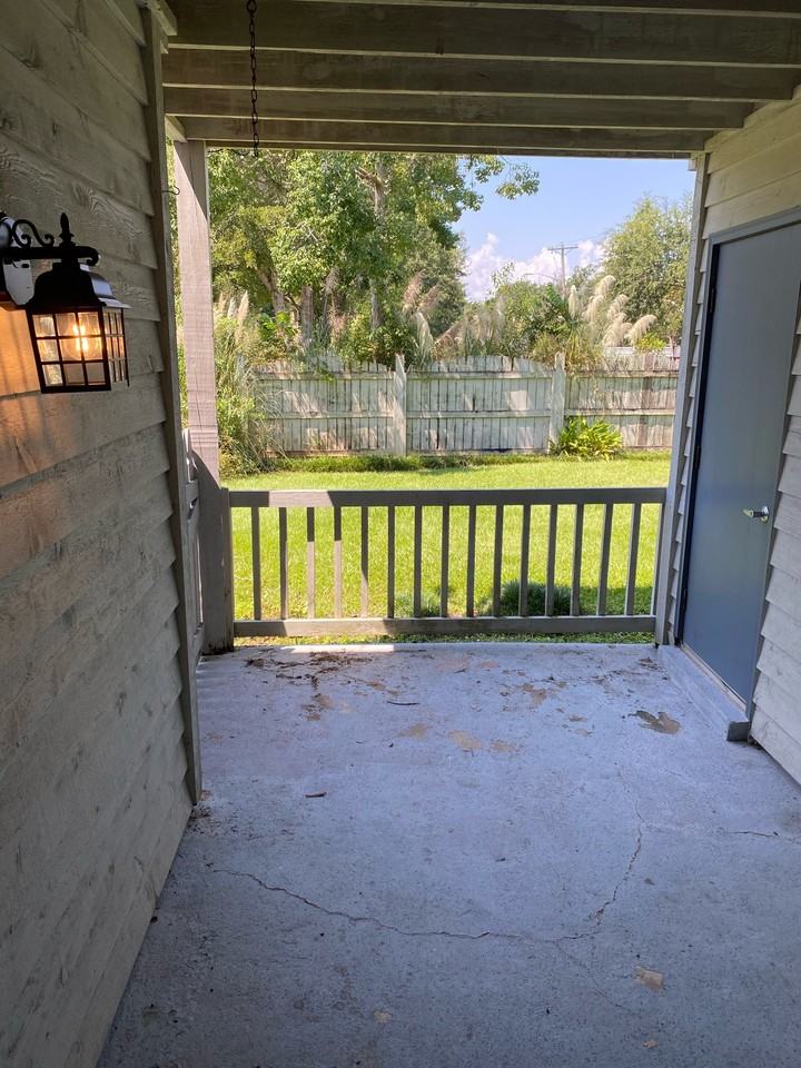 200 Autumn Dr #1A - Photo 4 of 19