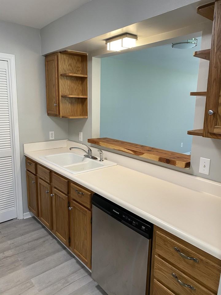 200 Autumn Dr #1A - Photo 6 of 19