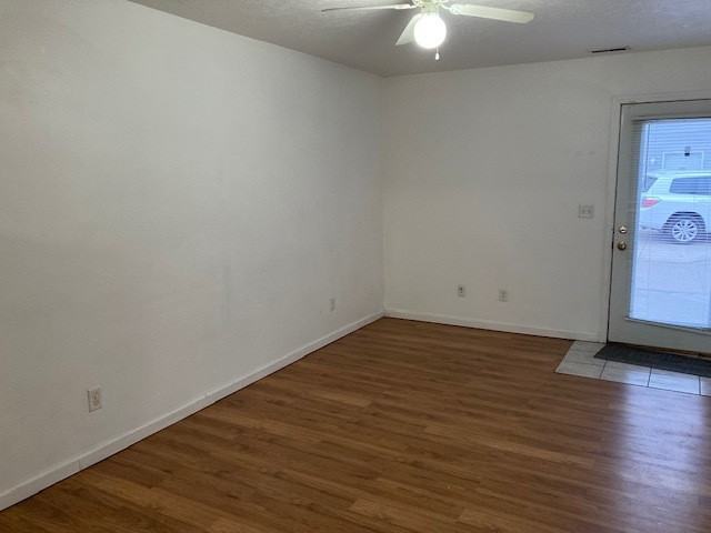 2923 W Louise St #2923-3 - Photo 2 of 8