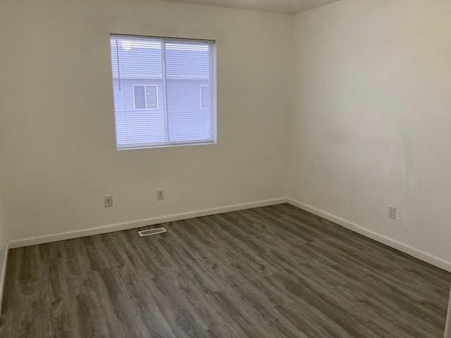 2923 W Louise St #2923-3 - Photo 4 of 8