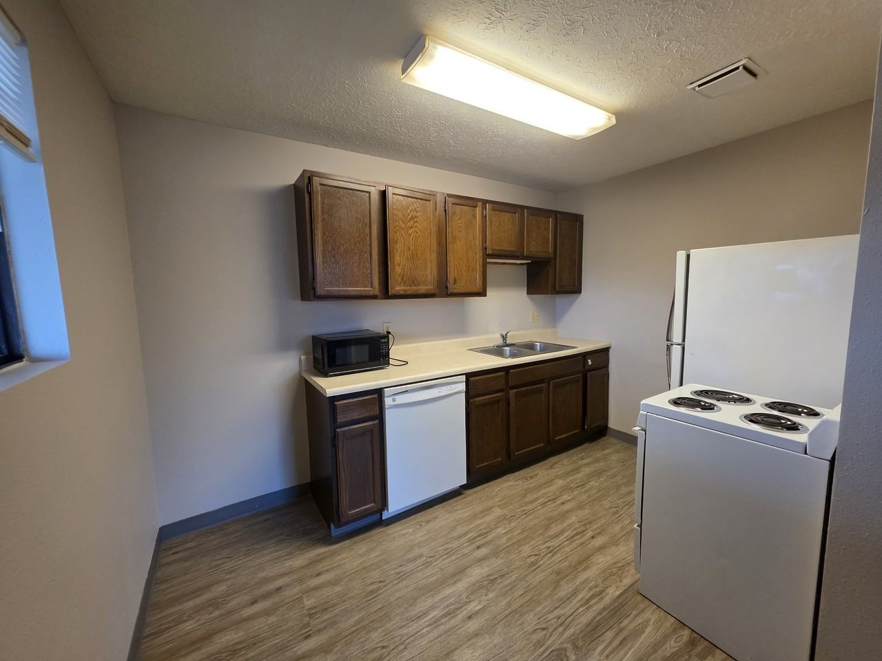 1310 Sw 10th St #6 - Photo 4 of 7