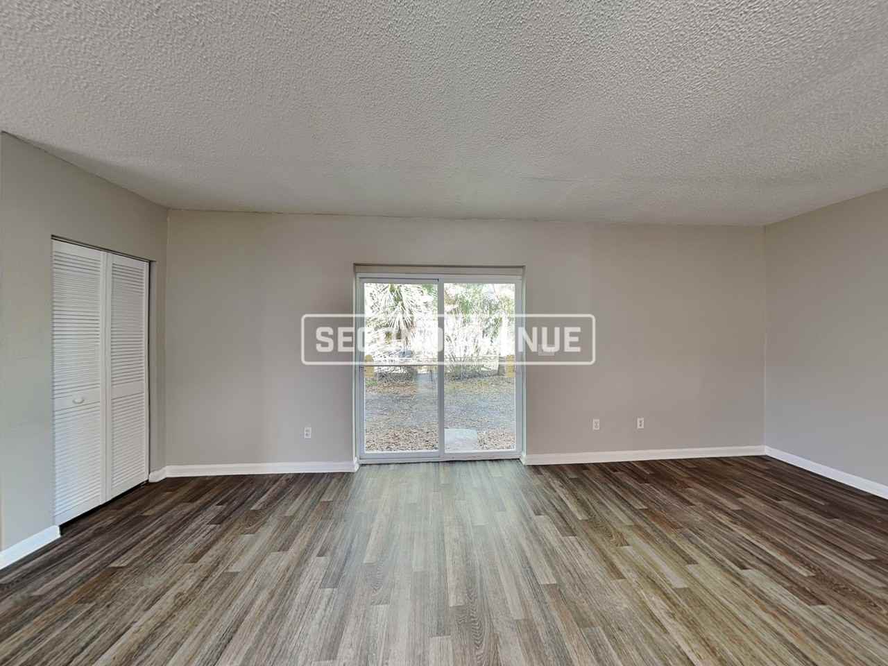 2727 W 45th St - Photo 4 of 21