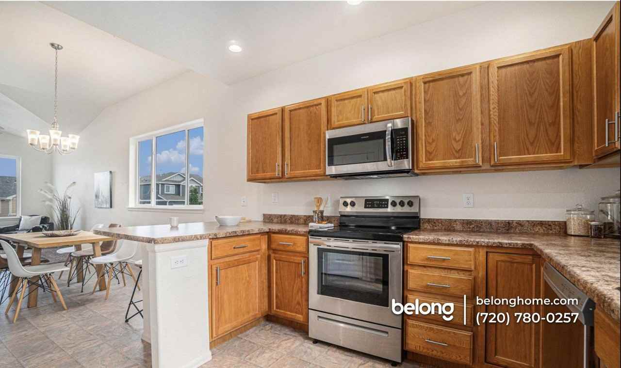 1613 102nd Avenue Ct - Photo 4 of 11