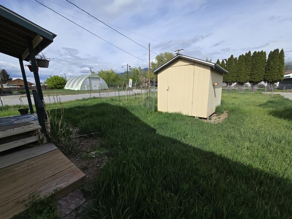 880 1st Ave E - Photo 7 of 7