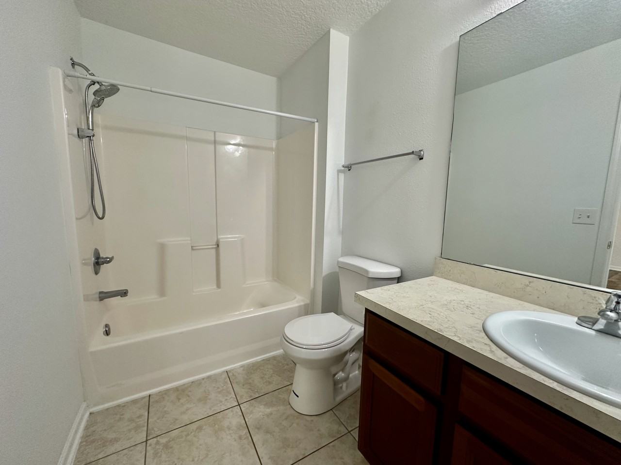 209 Larkin Pl #108 - Photo 5 of 20
