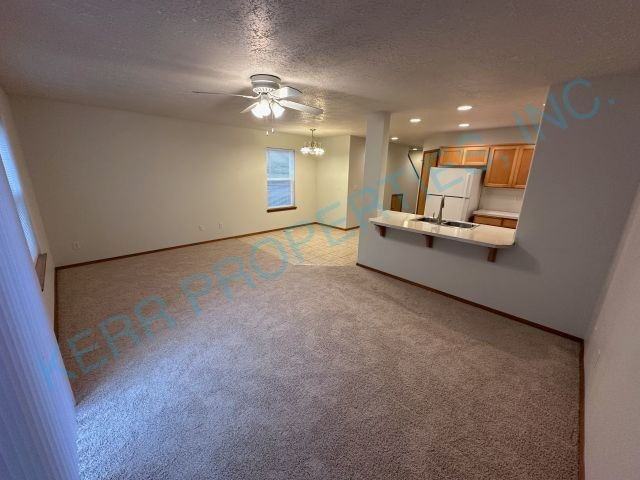 1594 Ne Cleveland Ave - Photo 4 of 22