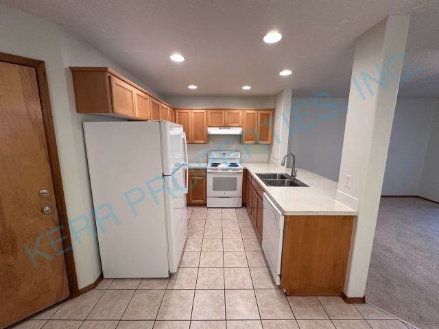 1594 Ne Cleveland Ave - Photo 7 of 22