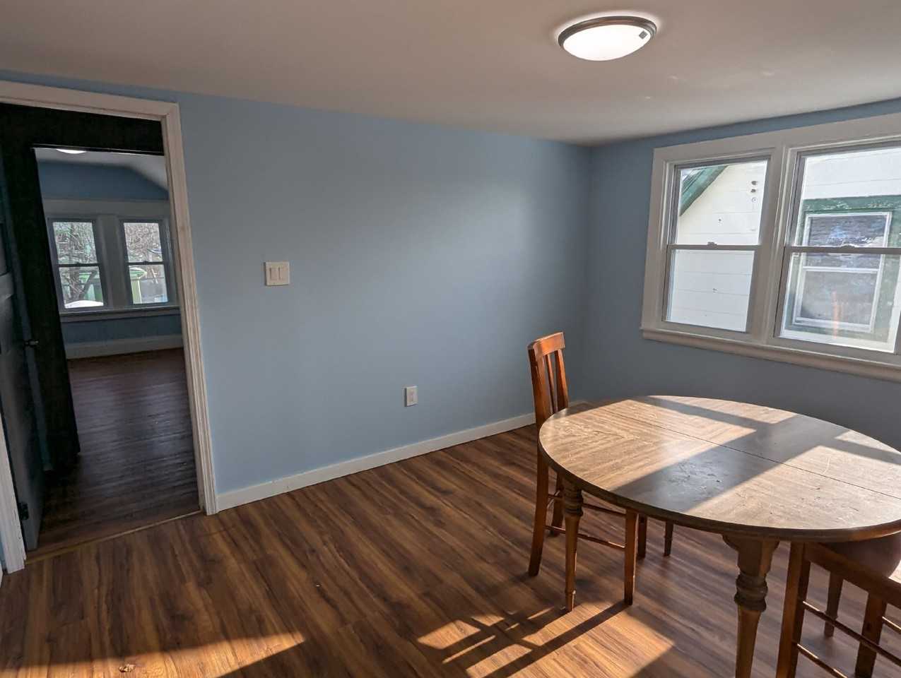 128 Poultney Ave - Photo 6 of 14