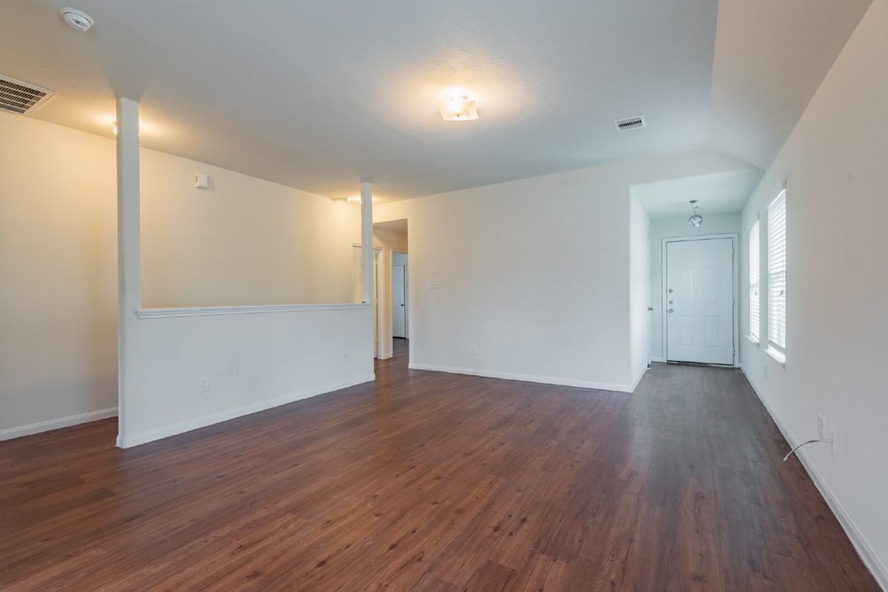 14942 Hidalgo Valley Ln - Photo 3 of 37