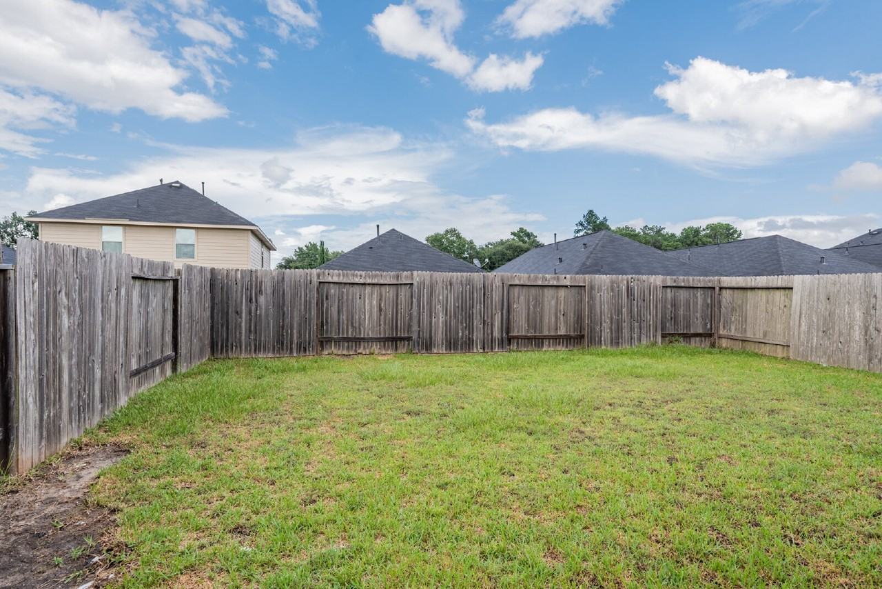 14942 Hidalgo Valley Ln - Photo 6 of 37