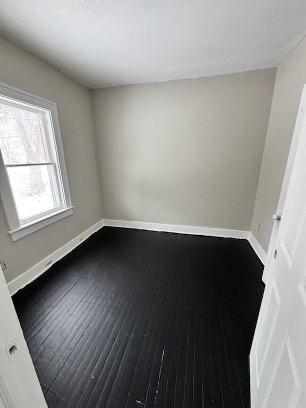 702 Avon St - Photo 6 of 9