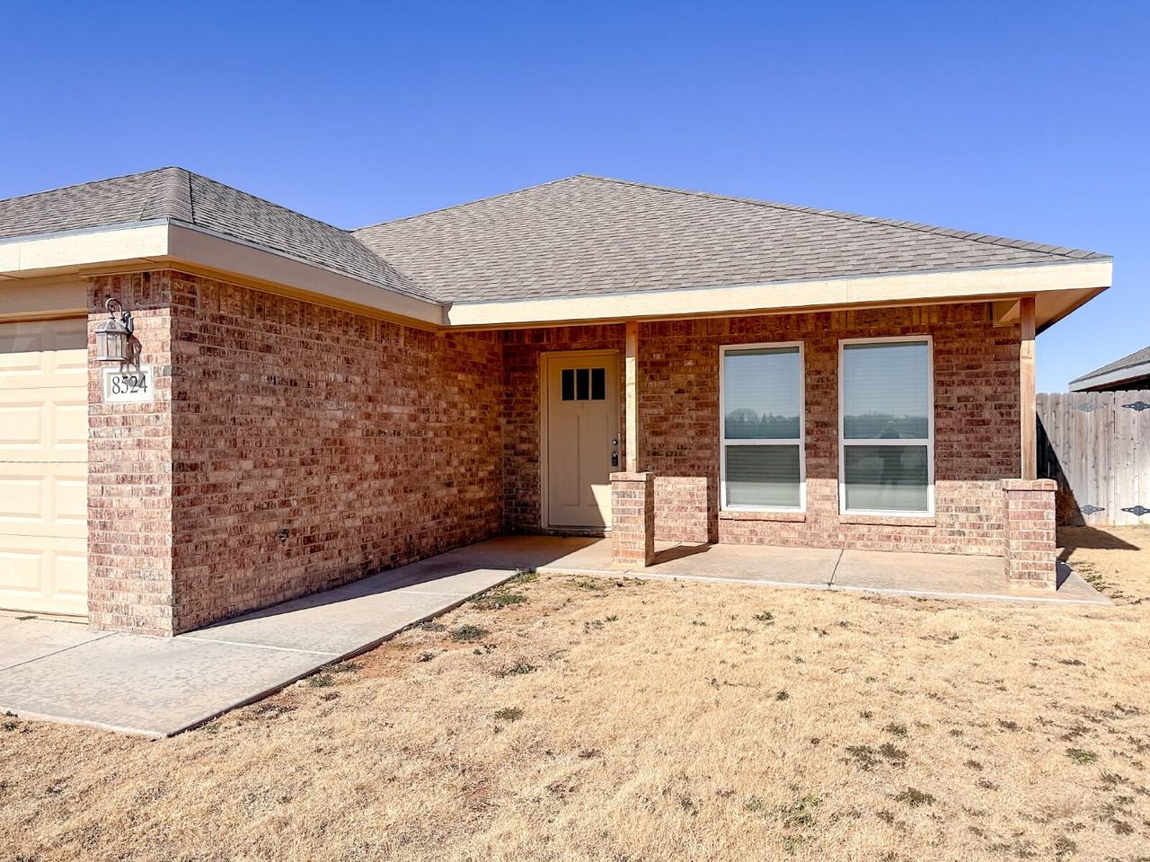 8524 11th St - Photo 3 of 25