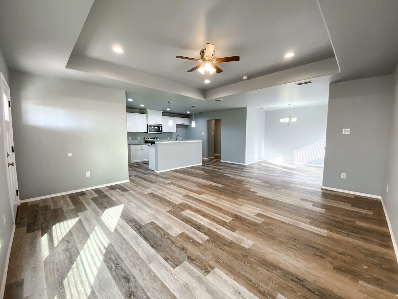 8524 11th St - Photo 5 of 25