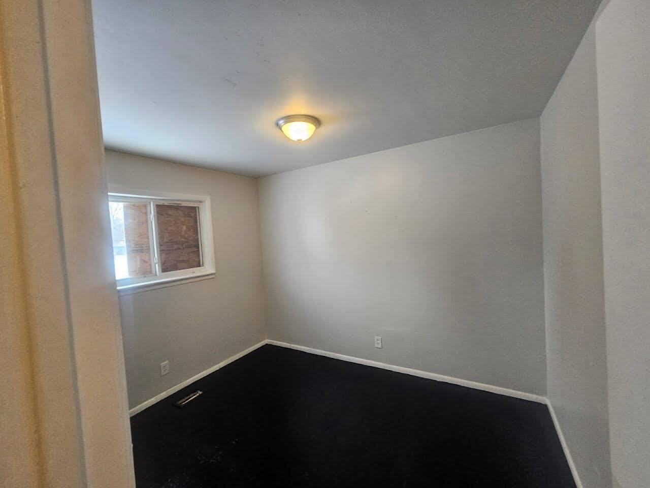 5509 Farmhill Rd - Photo 4 of 8