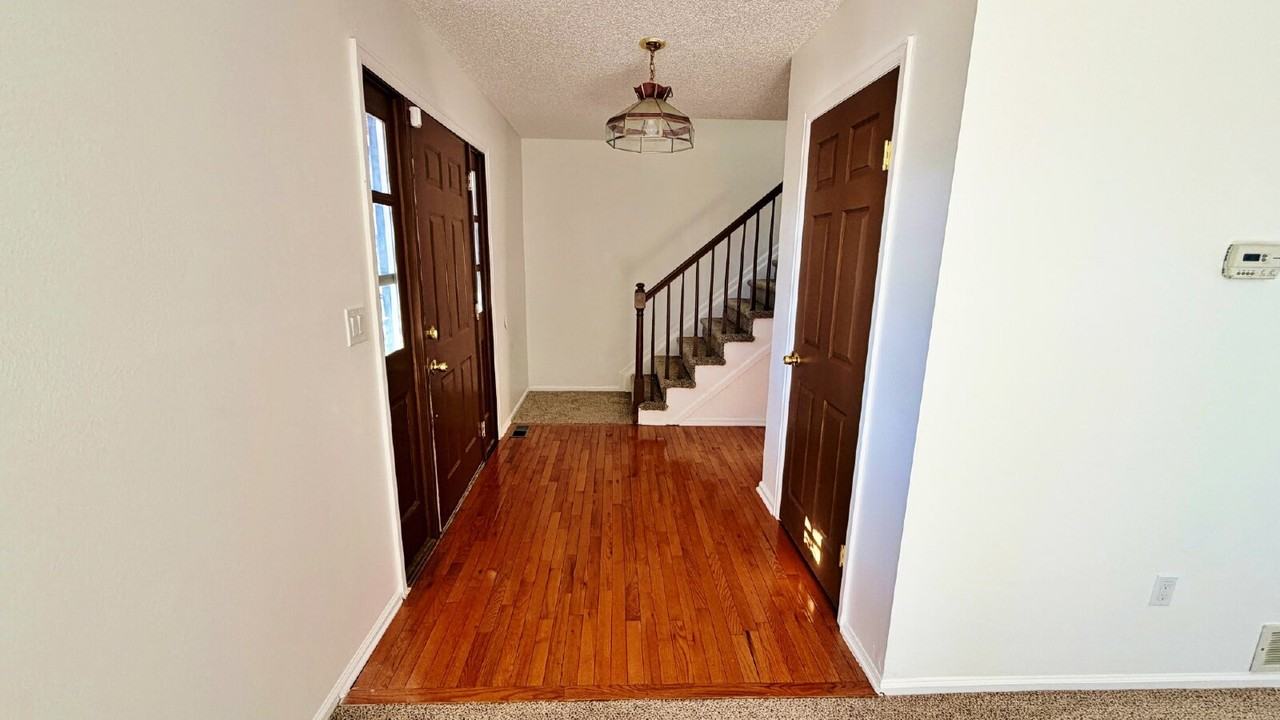 17125 E Pacific Pl - Photo 6 of 38