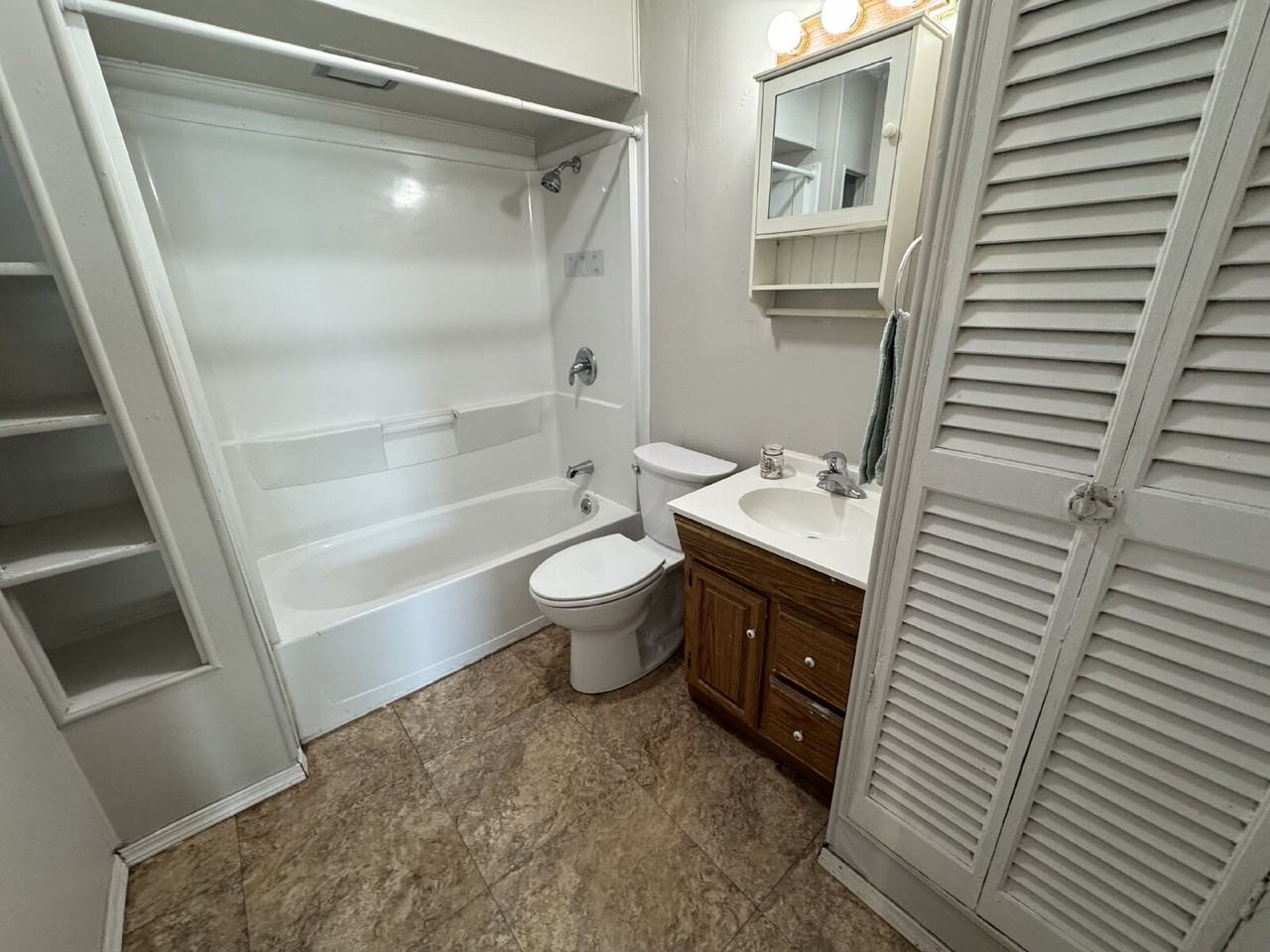 19 Fox Ct - Photo 4 of 14