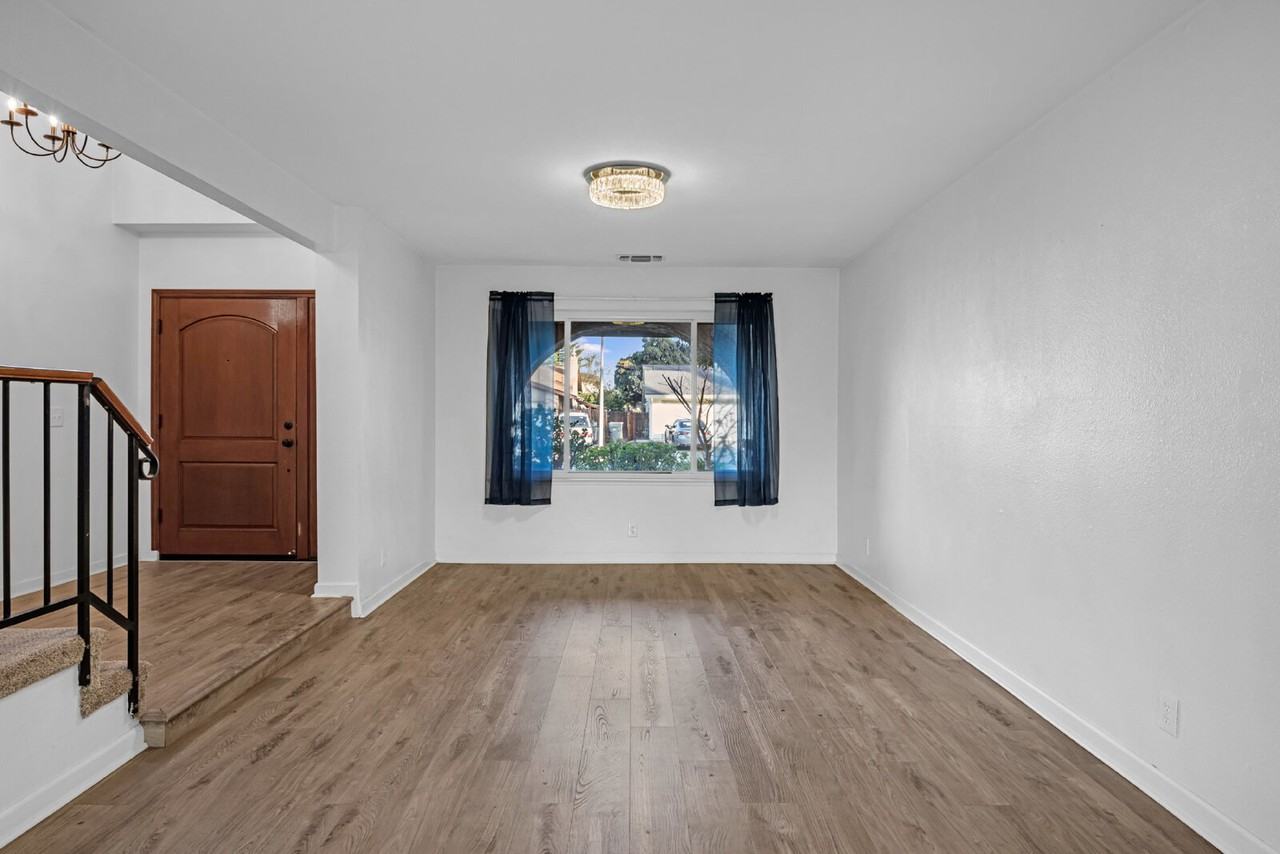 514 Daniels St - Photo 6 of 35