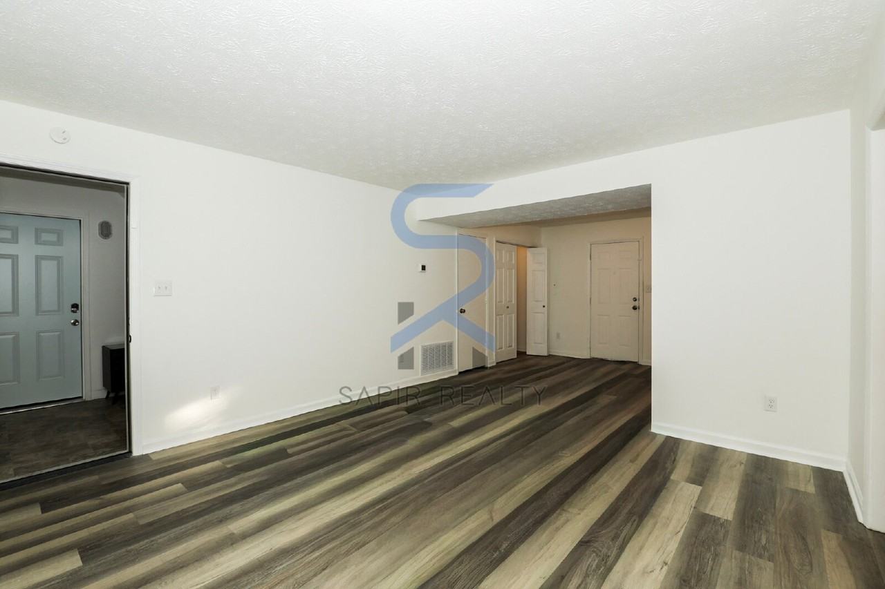 6682 Chupp Rd Apt B - Photo 3 of 14