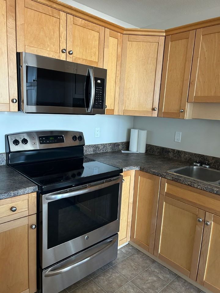 235 - 235 Herold Terrace - Photo 3 of 17