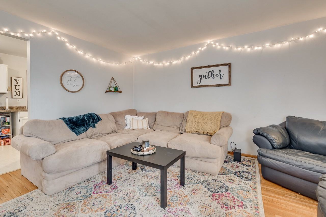 1030 22nd Ave Se - Photo 2 of 21