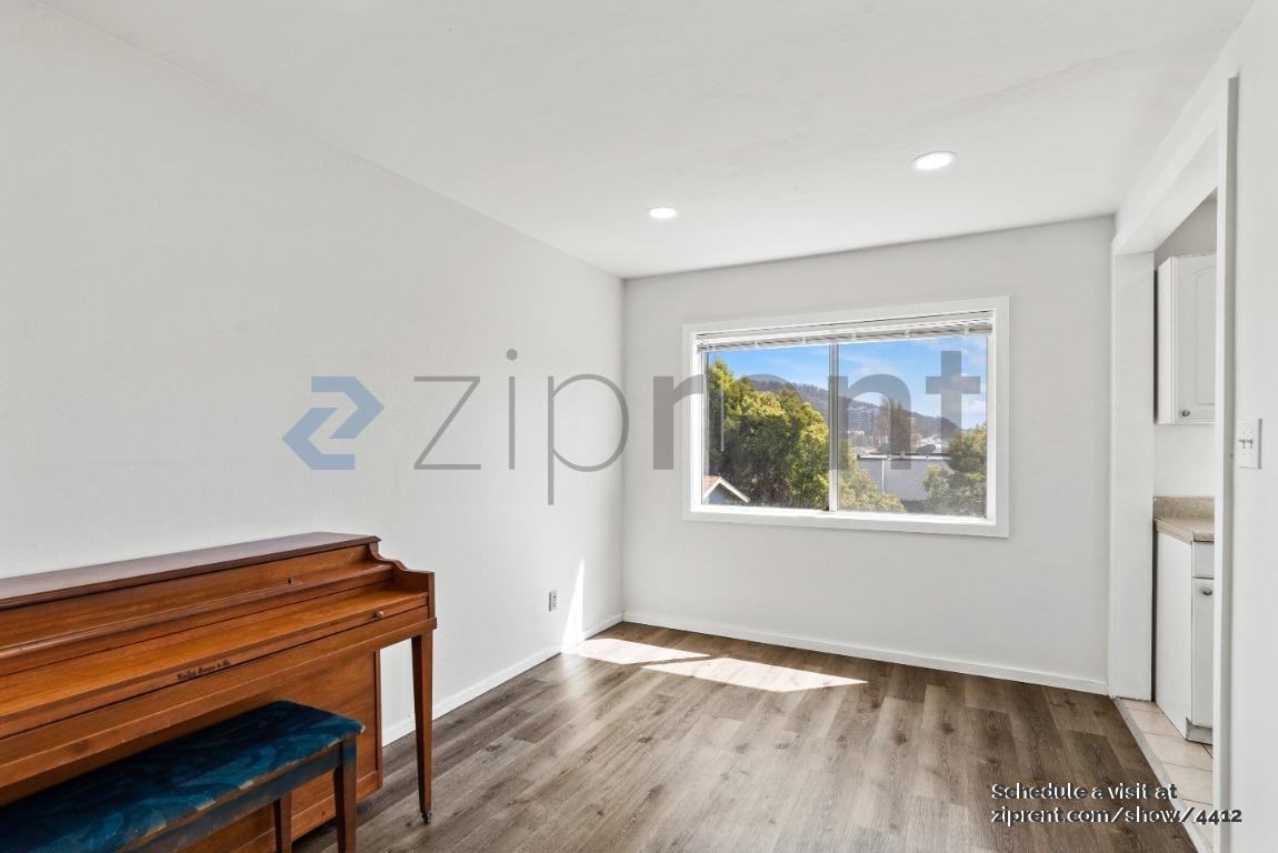 5210 Sacramento Ave - Photo 4 of 19