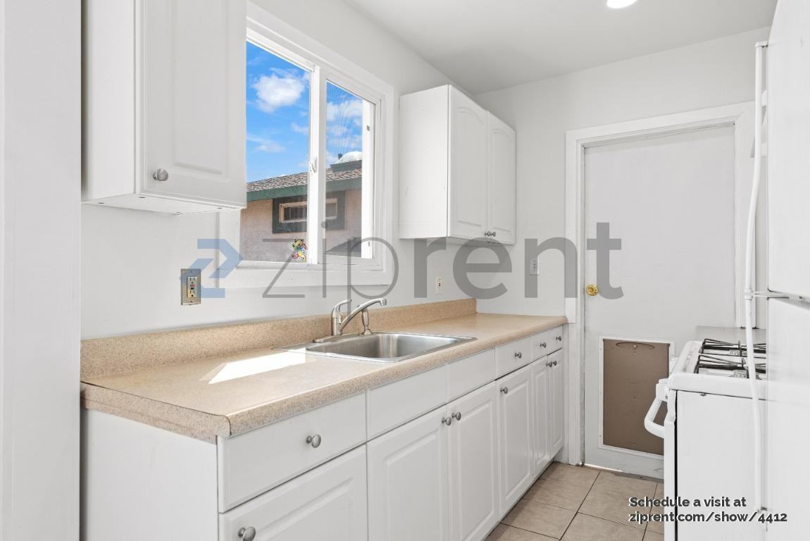 5210 Sacramento Ave - Photo 7 of 19