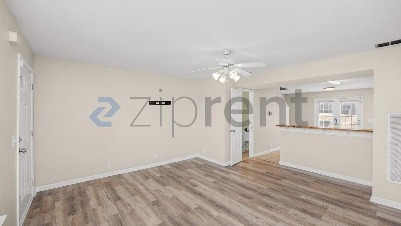 4016 Cody Dr #1 - Photo 6 of 35