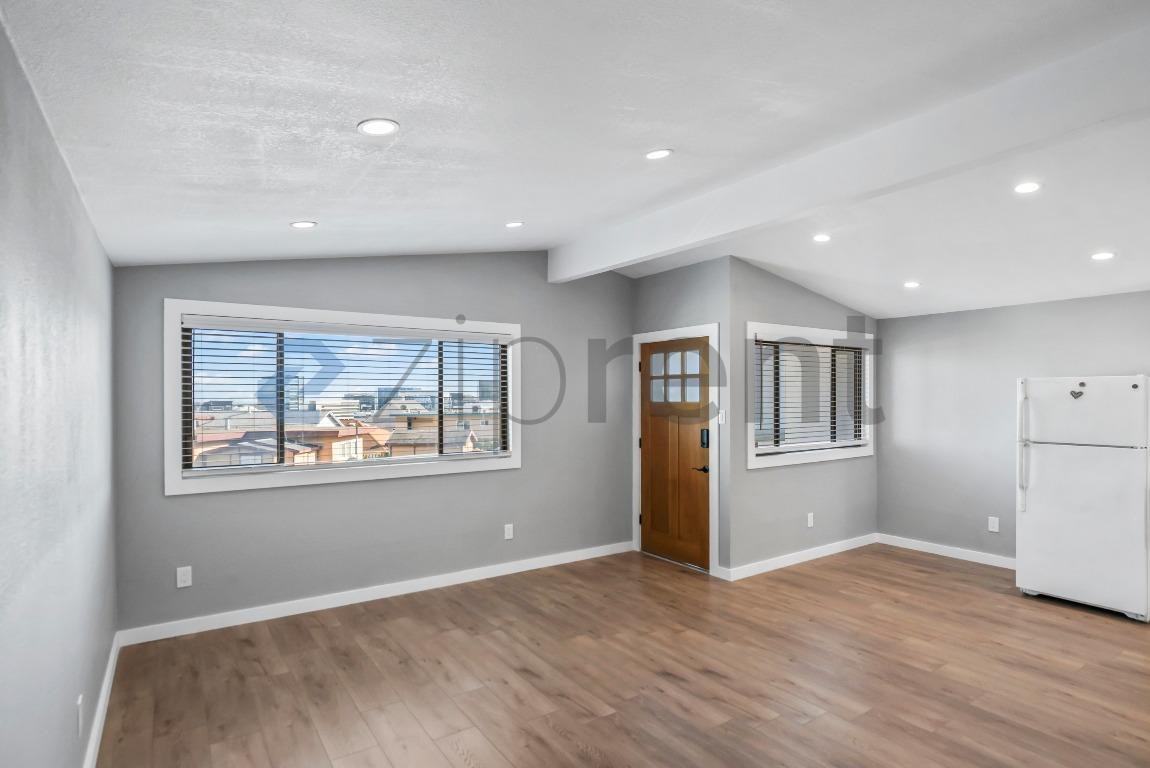 161 Pecks Ln - Photo 6 of 23