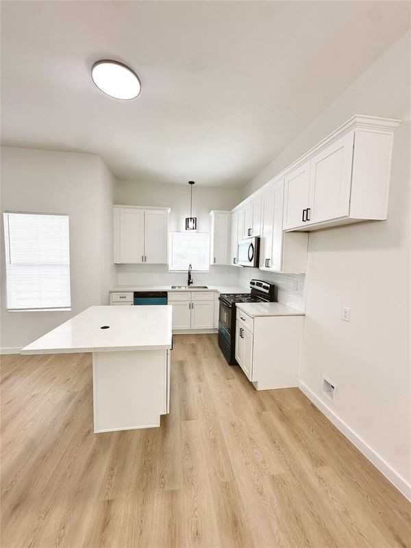 9705 Garcroft St ##A - Photo 5 of 10