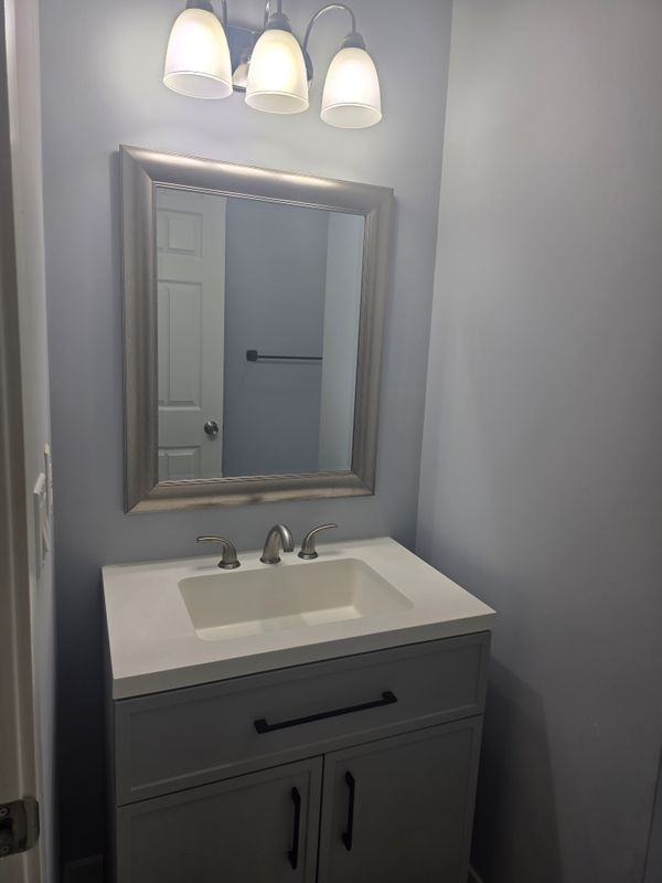 68 Bassett St ##1fl - Photo 4 of 12