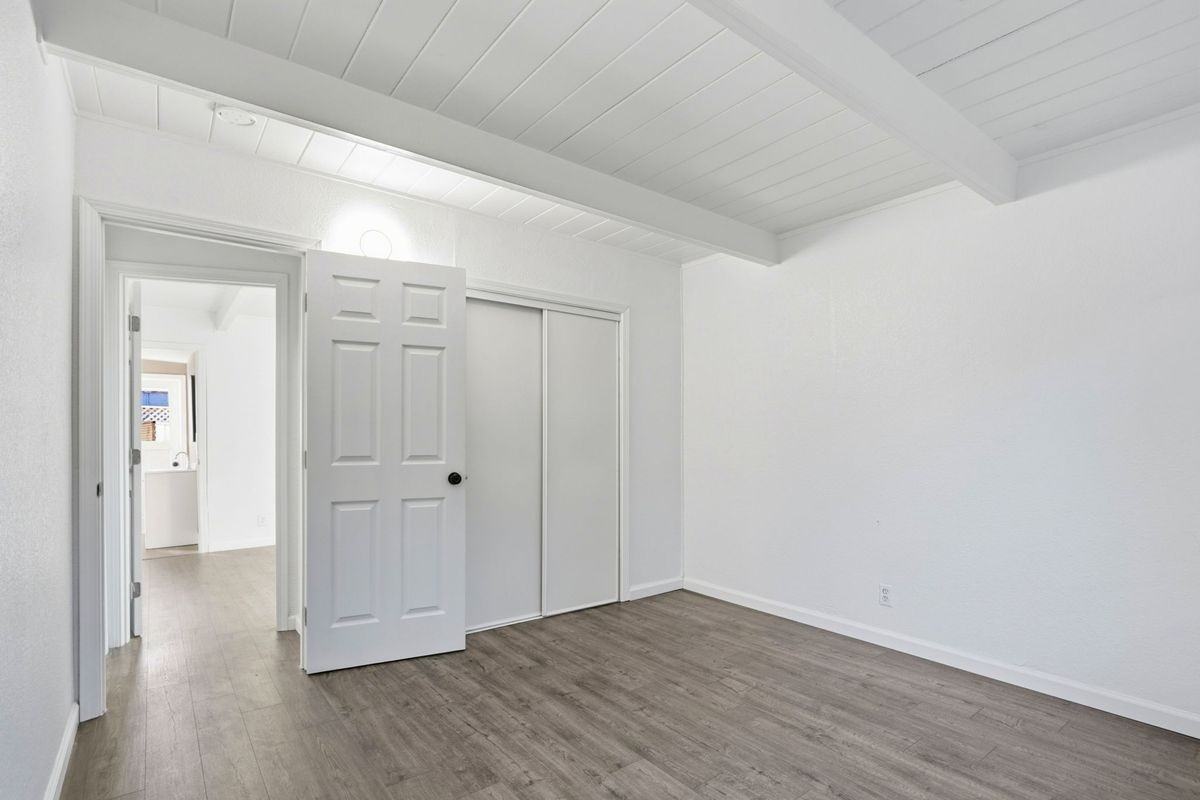 10311 Ryan St - Photo 3 of 30