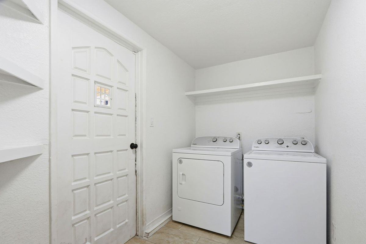 10311 Ryan St - Photo 6 of 30