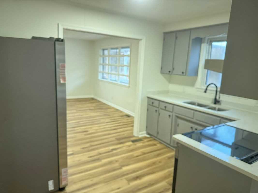 261 Oak Cir - Photo 4 of 9